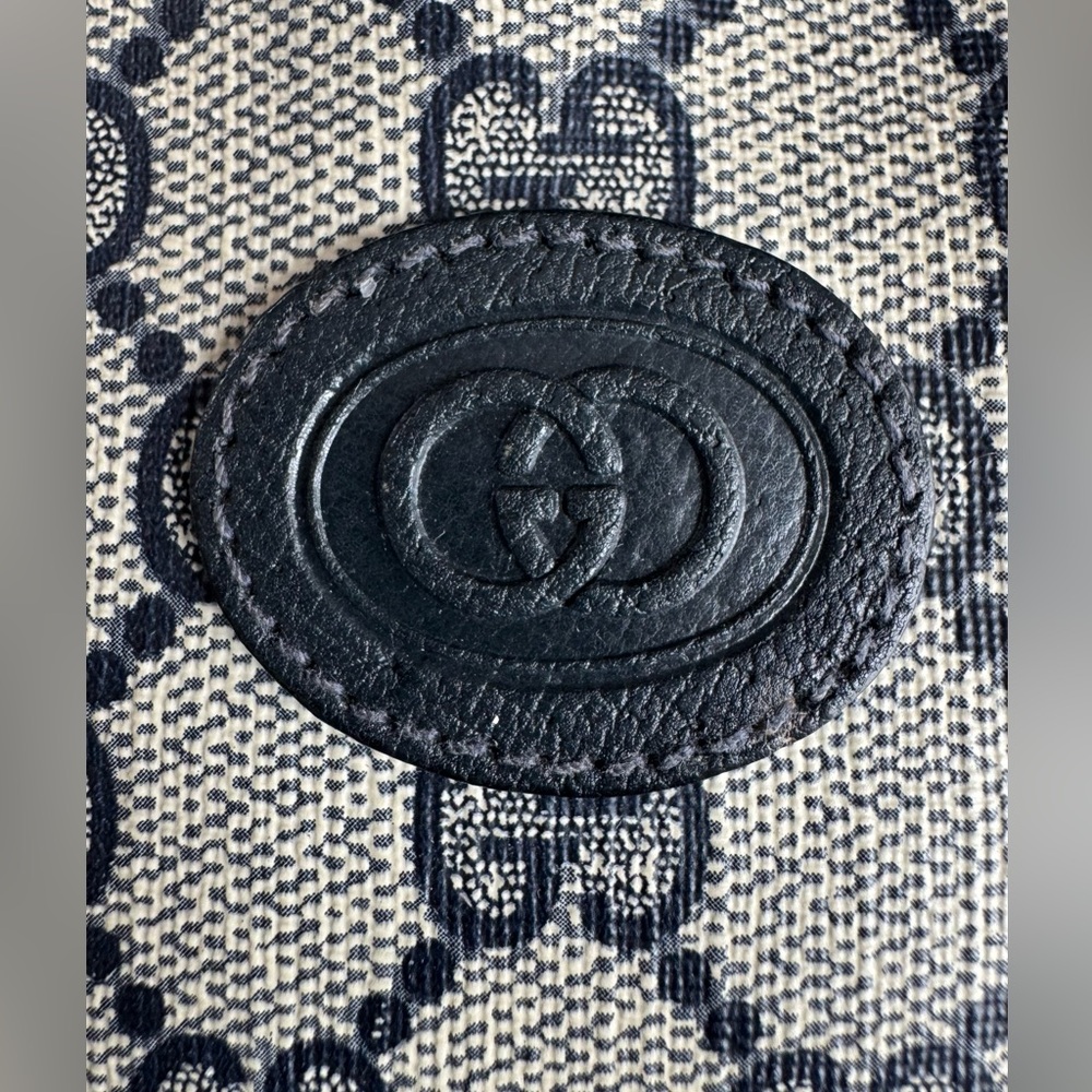Gucci Vintage Oval Crossbody in Navy - Picture 3 of 16